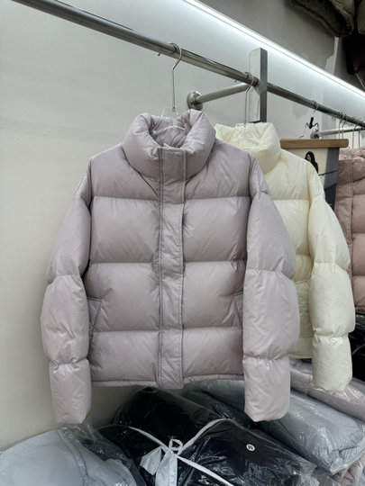 European Style Stand-Up Collar down Jacket for Women, Short, Fashionable, Loose, Thickened, Petite Size, 95% White Duck Down, Puffer Jacket, New Winter Model