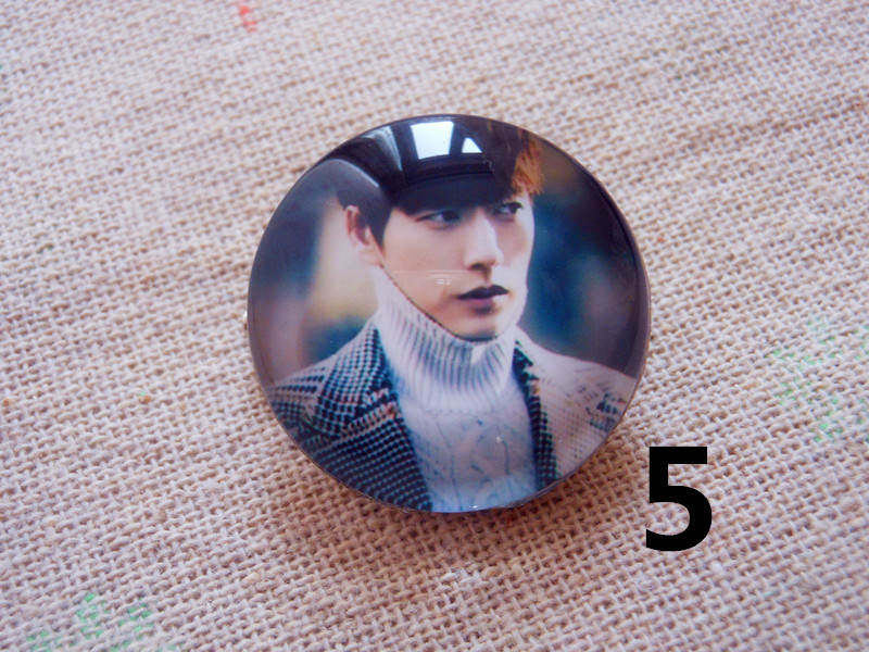 Broche en autre - Ref 1180713 Image 10