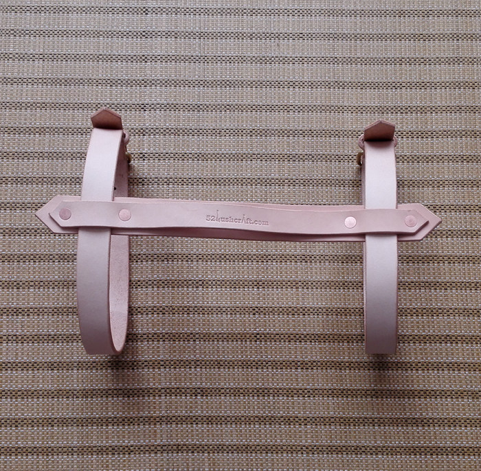 52bushcraft outdoor camping hiking tent sleeping bag anti-damp cushion felt blanket strapping with containing cattle