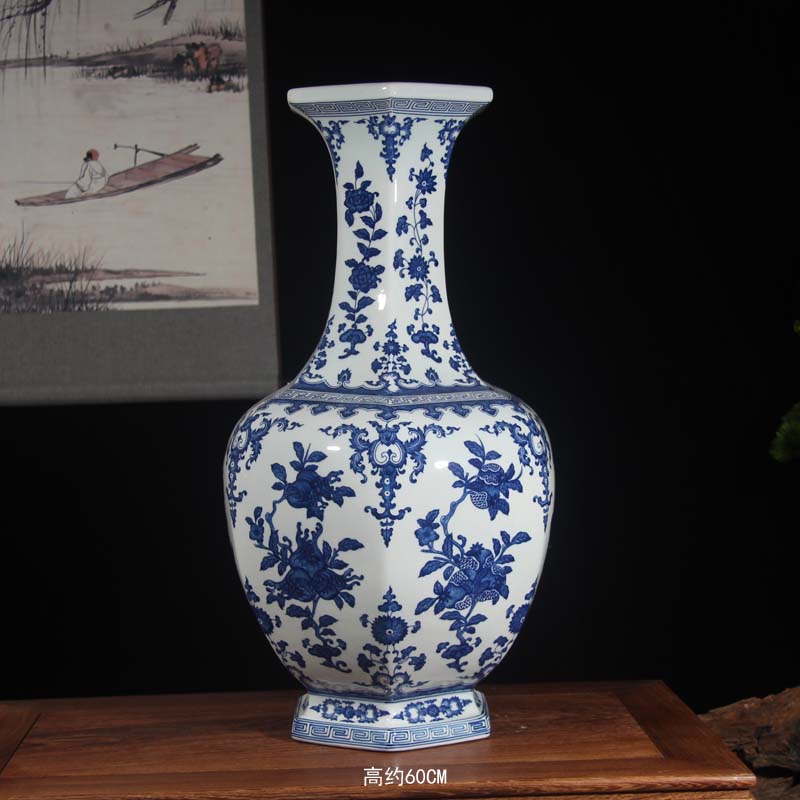 Jingdezhen blue and white dragon hand - made five Kong Bian porous porcelain ceramic pot candles bouquet Chinese fish dishes porcelain vase