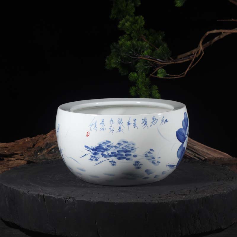 Hand - made classic lotus big writing brush washer art cultural blue - and - white ceramics writing brush washer display writing brush washer from the fish tank