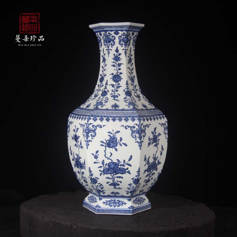 Jingdezhen imitation qianlong six sides prismatic xiantao porcelain vases high - grade pure manual display classical classic vase