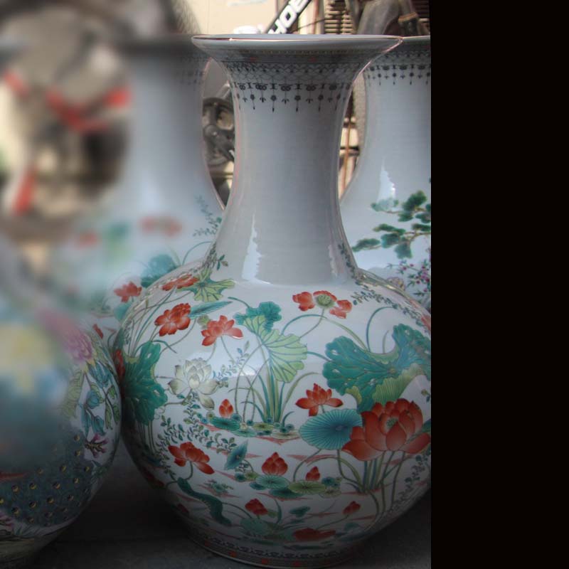 Jingdezhen landscape design ceramic ceramic furnishing articles furnishing articles study refinement peony peony peacock 50 to 60 cm