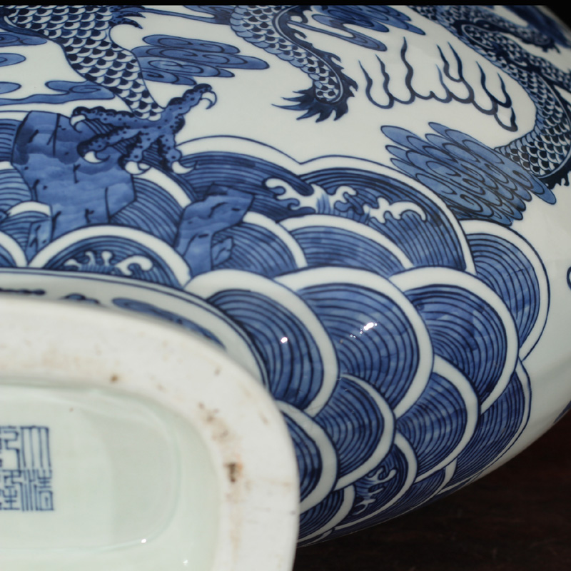 Jingdezhen guanyao flat bottles of high - grade hand - made porcelain imitation antique furniture blue and white dragon art porcelain vase