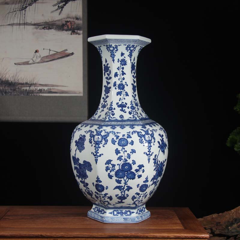 Jingdezhen blue and white dragon hand - made five Kong Bian porous porcelain ceramic pot candles bouquet Chinese fish dishes porcelain vase