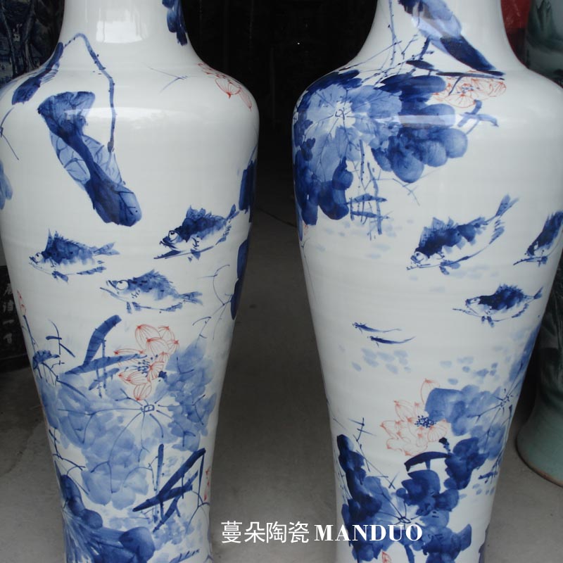 Jingdezhen blue and white lotus mandarin fish powder hand - made of blue and white sitting room place 1.2 meters tall vase vase