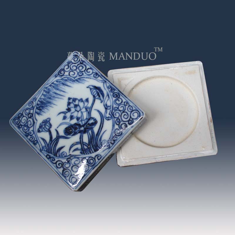 Jingdezhen blue and white ink cartridges Jingdezhen blue and white Wen Fang hand - made of hand - made products blue brush lick porcelain cartridges