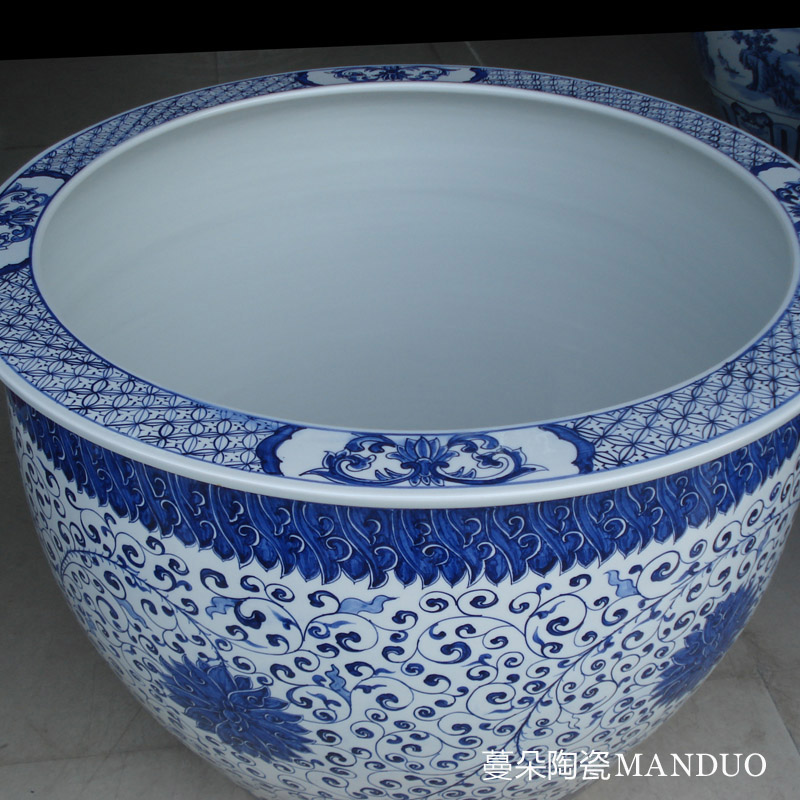 Jingdezhen hand wrapped around large diameter cylinder 80 lotus flower blue and white porcelain, porcelain VAT blue classic fish tank