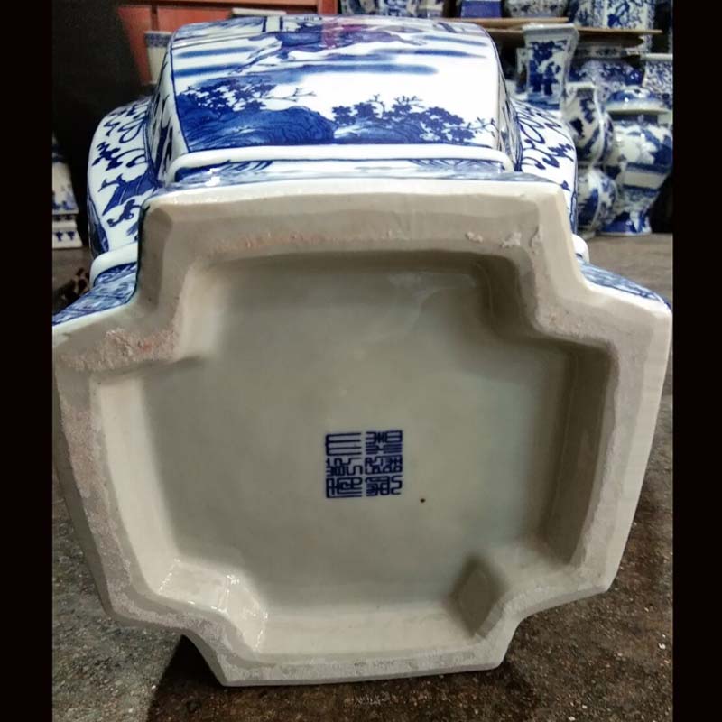 Jingdezhen porcelain 40 to 50 to 60 high general porcelain pot lady general war horse general character square tank