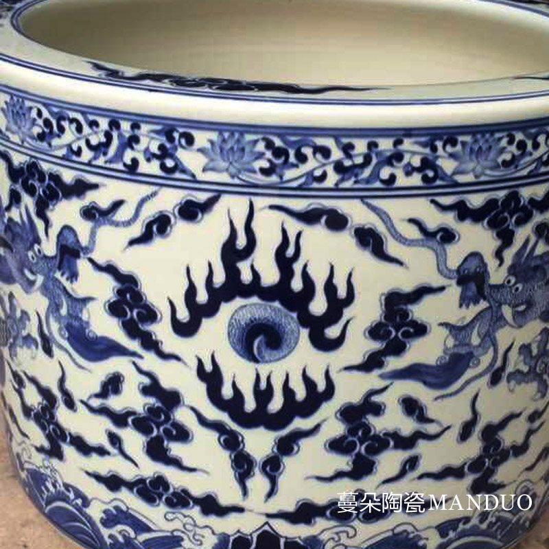 Jingdezhen hand - made ssangyong grain big censer blue and white dragon temple temple supplies high - end cultural big censer