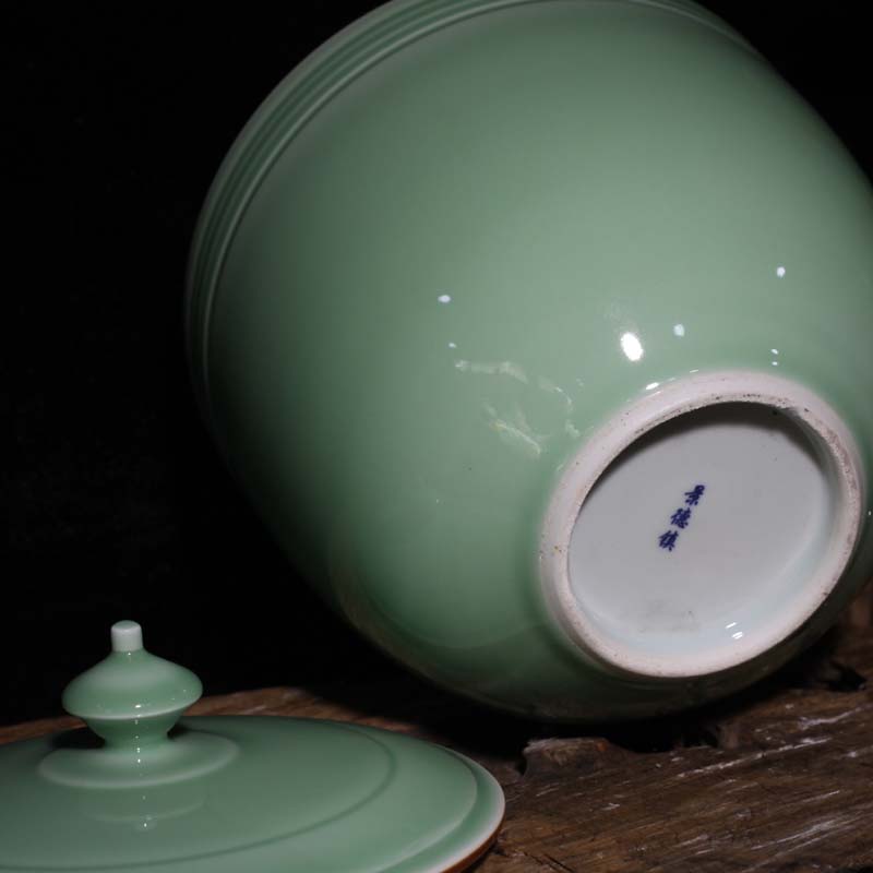 Jingdezhen 30 jins monochromatic celadon porcelain cover of snacks cover tank storage tank mesa furnishing articles rich ancient frame porcelain