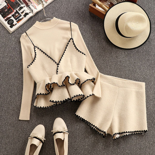 Celebrity Goddess Fan Suit Spring and Autumn Dress Western Style Small Knitted Wool Suspenders Short Pants Three-piece Suit