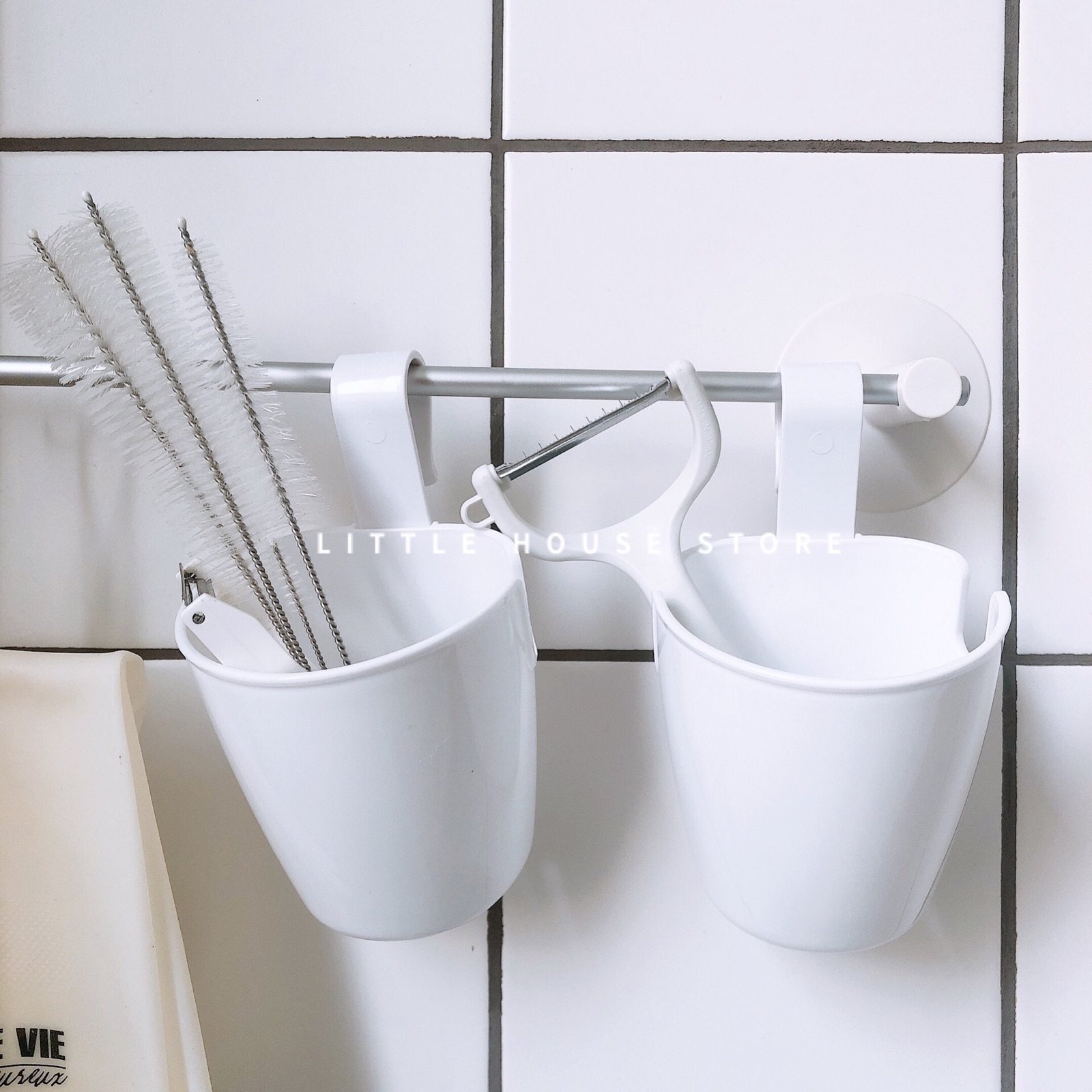 Little House ) Suspension type and asphalt small object receives the bucket