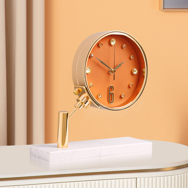 Personality Art Pendulum Clock Living Room Modern Minima Light Lavish Watch Silent Quartz Clock Home Desktop Clocks