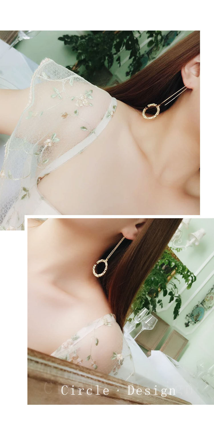 Свисающие серьги 新款2025现货韩耳钉英文字母大圆圈吊坠长款耳环s925银女耳线潮 OTHER