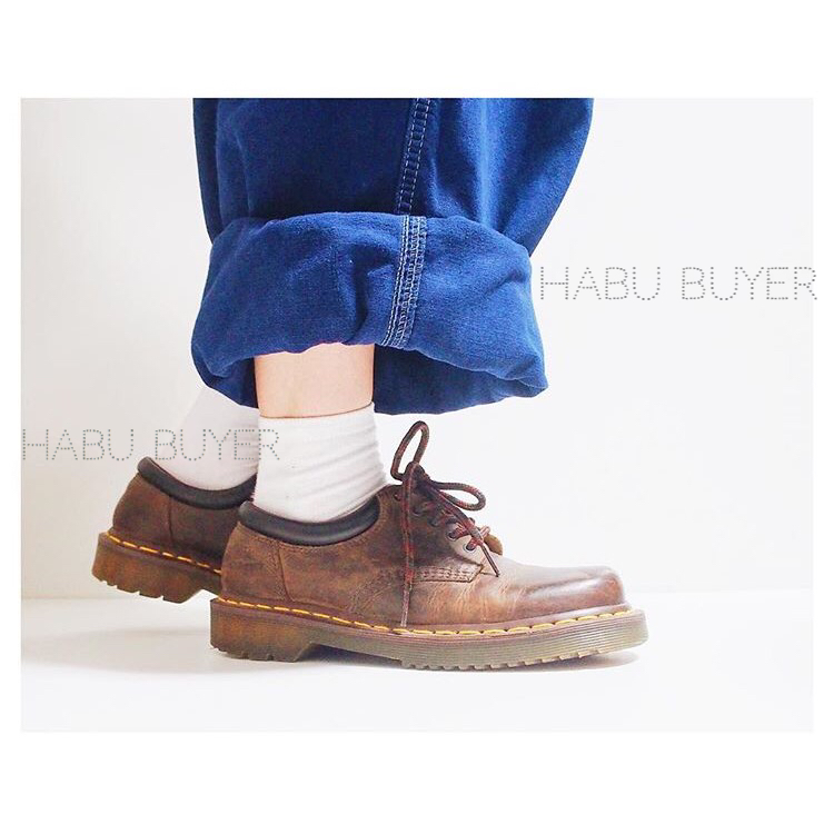 5 hole doc martens