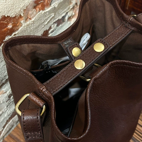 Ретро кожаное вместительное и большое ведро, сумка через плечо