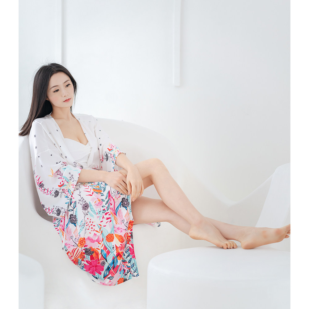 Swimsuit blouse Female long version bathrobe spring and autumn outside the nightgown White print ins wind South French lace-up robe jacket
