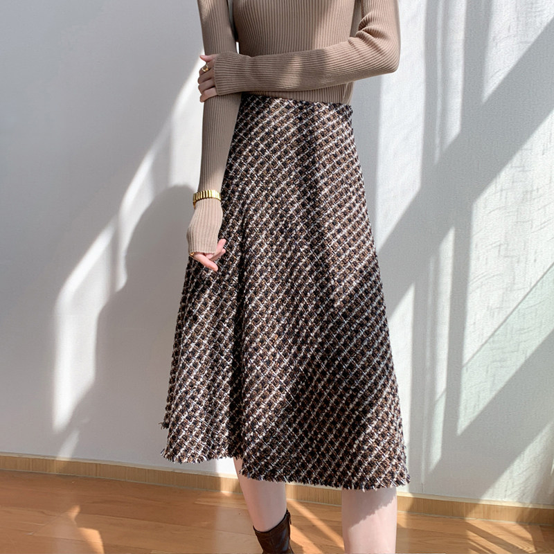 Mularsa method Coarse Floral Sweaty-shaped stream Su half body dress Women 2021 autumn Winter new retro big swing umbrella dress