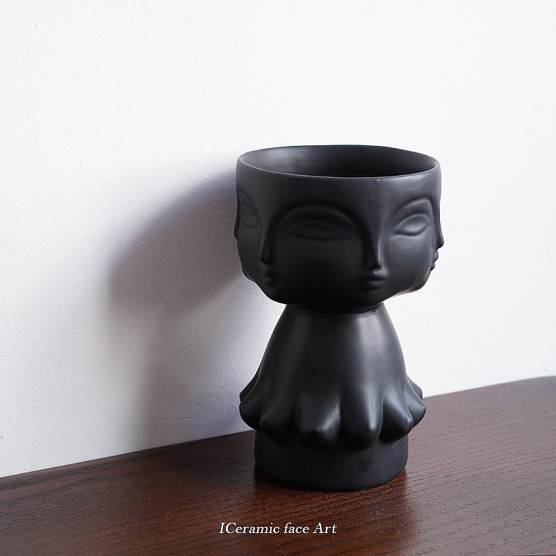 SLX Forest Bear Nordic Style Abstract Art Face Flower Pot Minimalist Pendulum home Decorative Furnishing Artwork