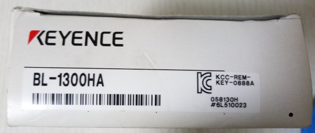 Recycle new original BL-1300HA Keyenness QEYENCE QR code reader fake ten