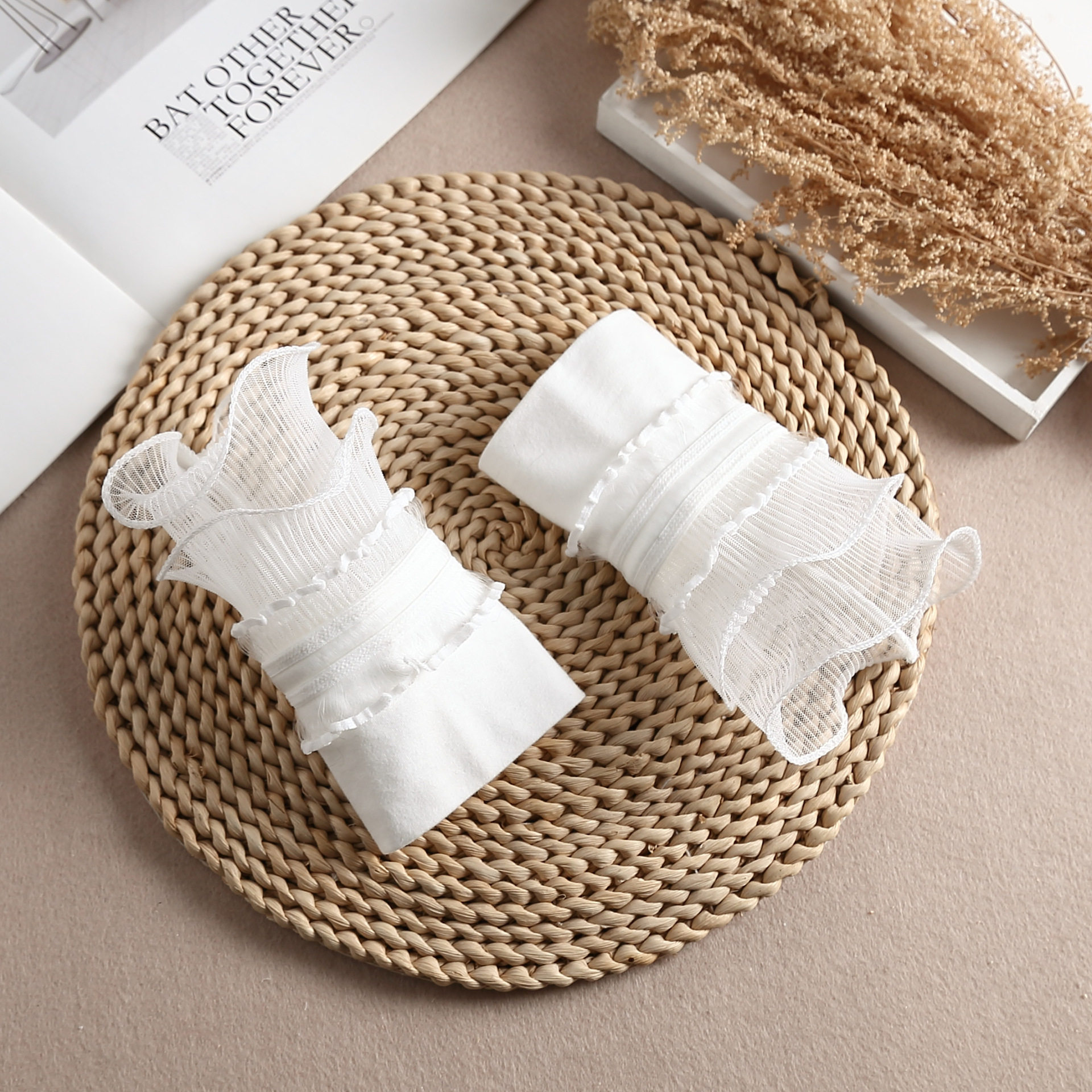 Sweater anti-dirty cuffs fake sleeves lace temperament small fragrance chiffon wood ear edge white windproof cuff sleeve decoration