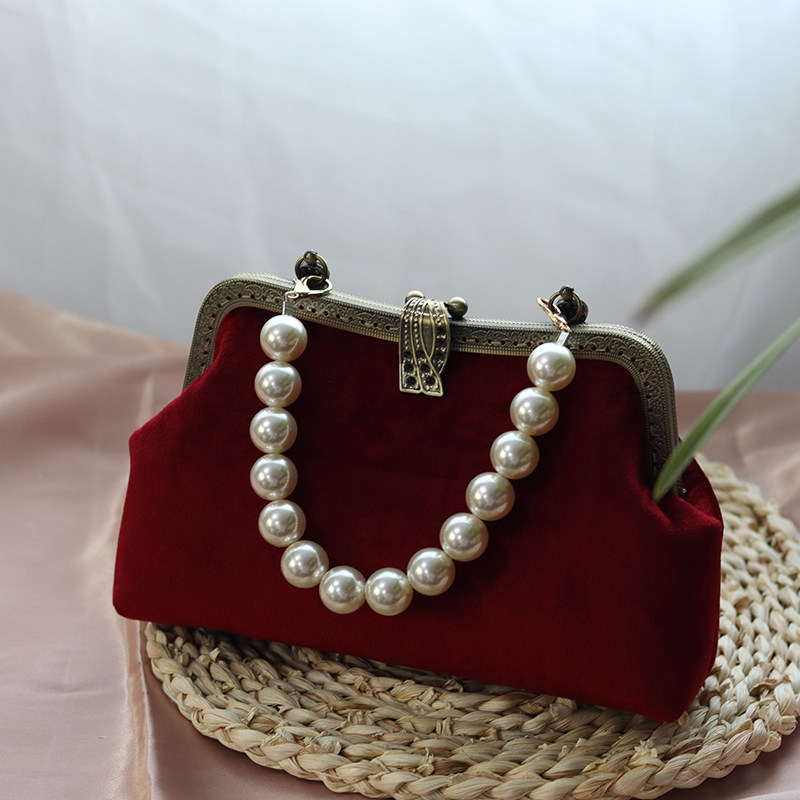 Women's handbag, 2025 new popular style, niche velvet exquisite handbag, clutch, crossbody bag, retro style, perfect for pairing with cheongsam.