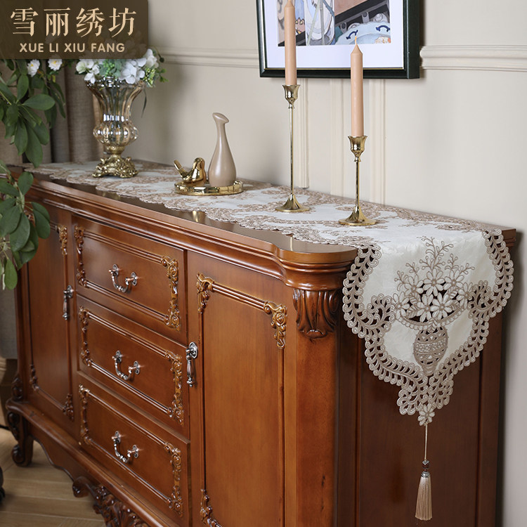 Table flag TV cabinet cabinet of drawer coffee table mat fabric embroidery light luxury European American Chinese tablecloth simple flower cluster