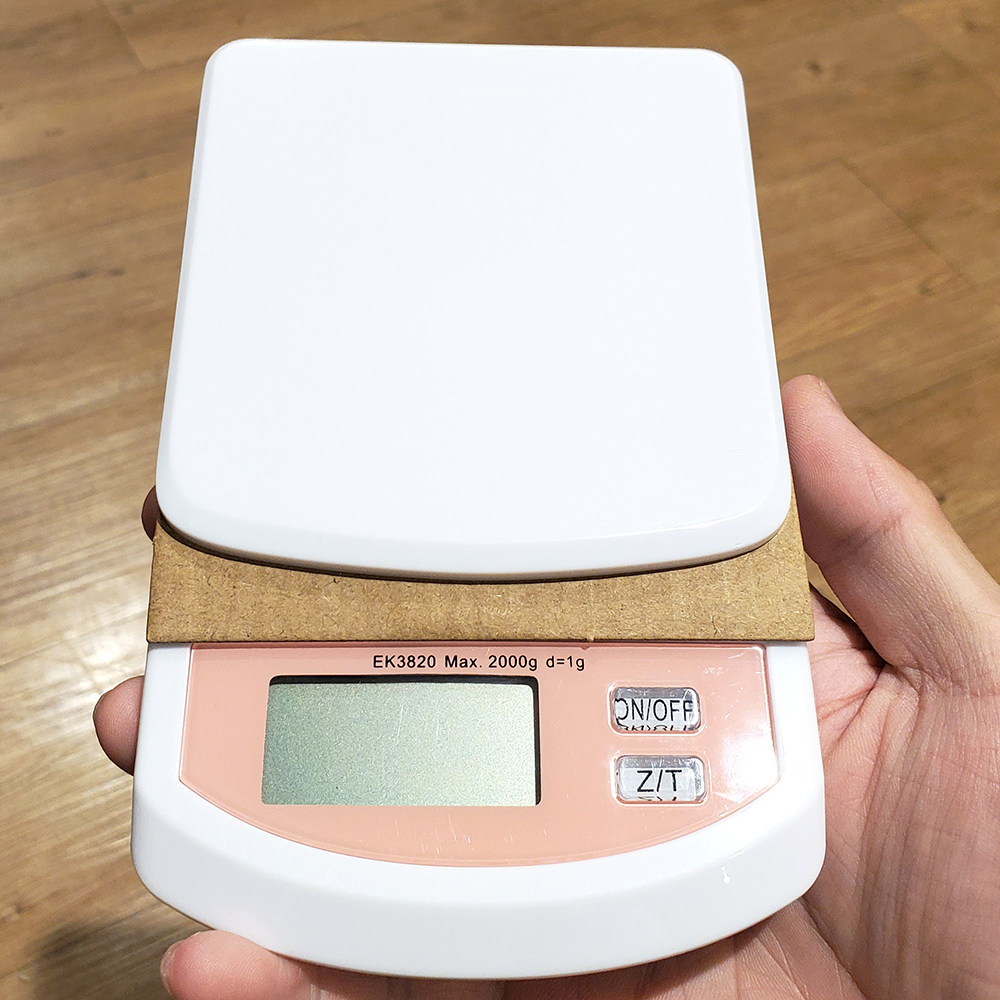 NITORI Counter Kitchen Electronic Scale measures up to 2 kg baking scale