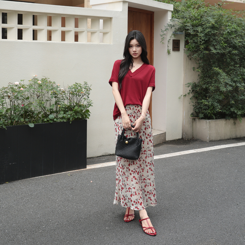 Lao Yang's Clothing Me Wild Strawberry Set Silk Wool Slimming Printed Casual T-Shirt and Skirt Two-Piece Set Lao Yang's Clothing Me Wild Strawberry Set Silk Wool Slimming Printed Casual T-Shirt and Skirt Two-Piece Set