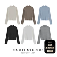 Демисезонная тонкая цветная трикотажная приятная телу футболка, коллекция 2021, облегающий крой