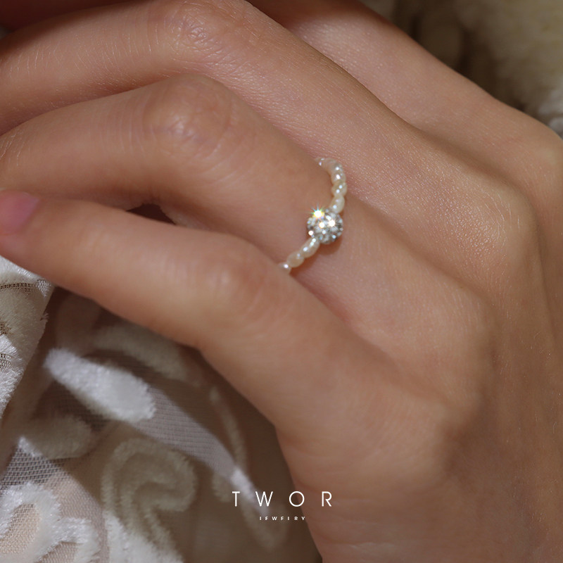 TWOR 2021 spring/summer original design sparkling imported rhinestone natural pearl Polaris ring
