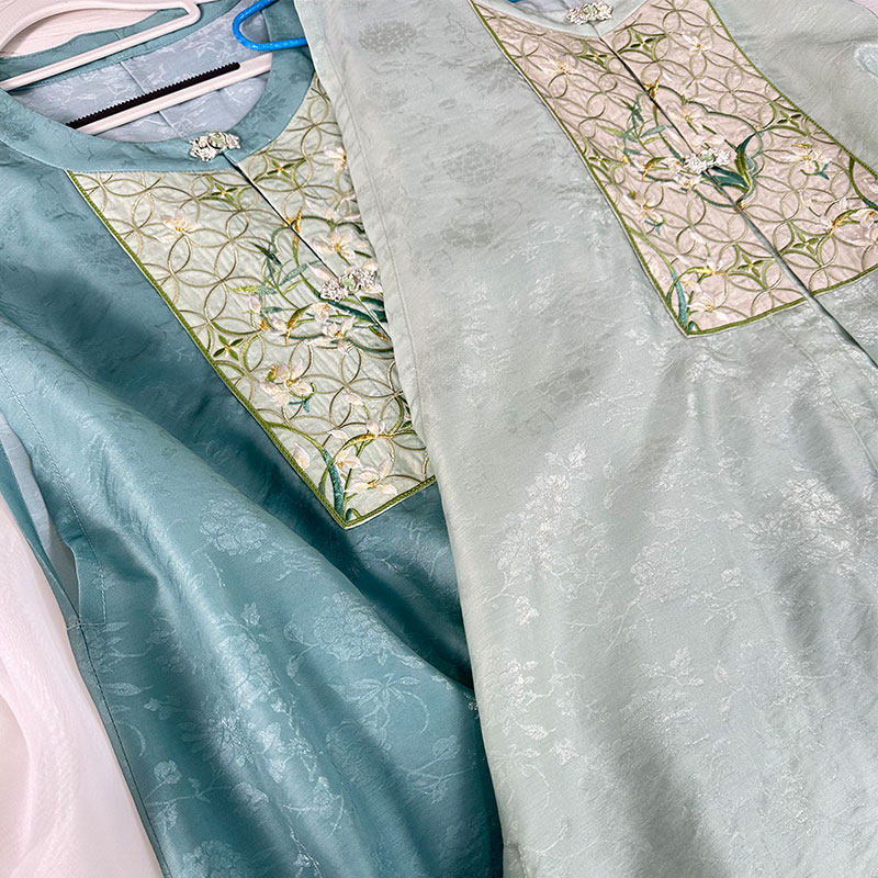 【南世国風】漢服用刺繍デザイン入り新スタイルビブベスト
