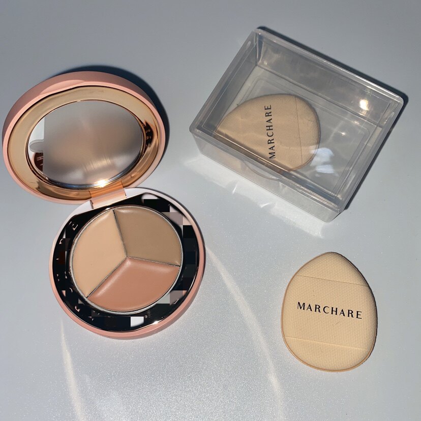 Brush fingerpowder powder Yu Xin Xin and the rabbit masking cream cream cream cream to modify black eye circle