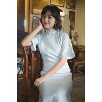 Jasmine cheongsam spring and autumn four-point water sleeve half open long retro daily Literary Plaid linen cheongsam breeze