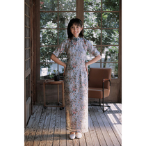 Jasmine cheongsam spring and summer four-point sleeve half-open long retro literary art Daily silk cheongsam Cherry Blossom Snow