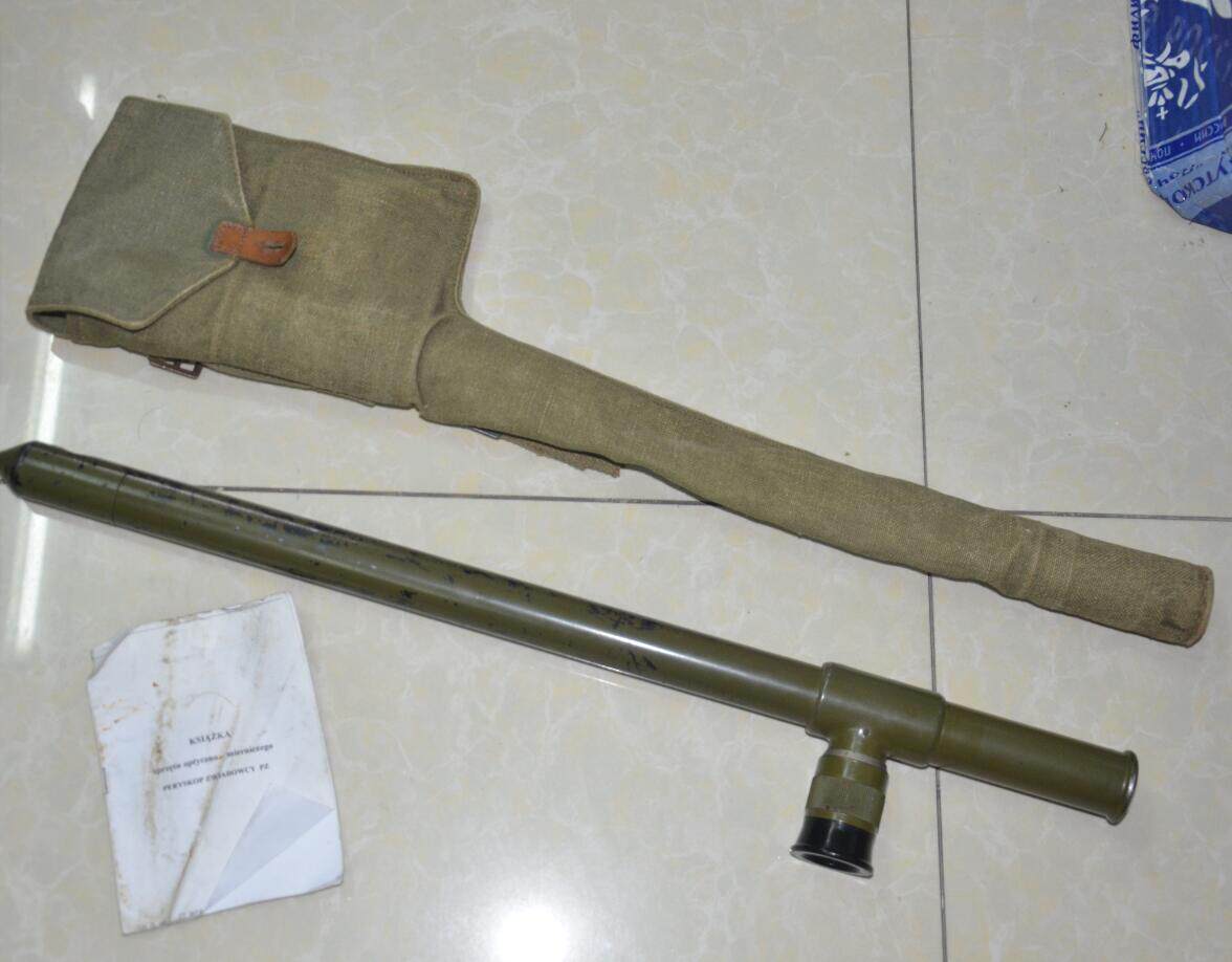 Original product 1954-year Polish Soostomy World War II TP-4 Type of sniper Sniper Periscope Soldiers in the city Lower Vasile