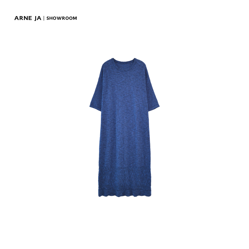 「Arne Ja」Elegant Extended Fusion of Interwoven Diamond Pattern and Soft Woven T-Shirt Dress W20892291