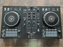 Pioneer DDJ400 disc player digital DJ controller built-in sound card rekordbox entry-level DJ disc player