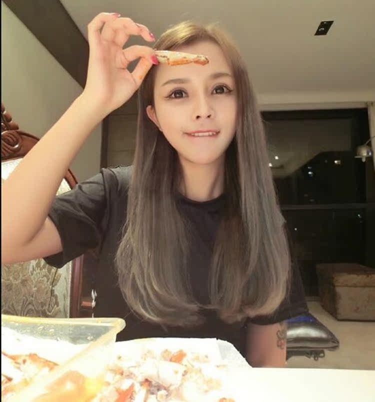 Perruque ANNA LUO  .  Long cheveux raides - Ref 2608295 Image 15