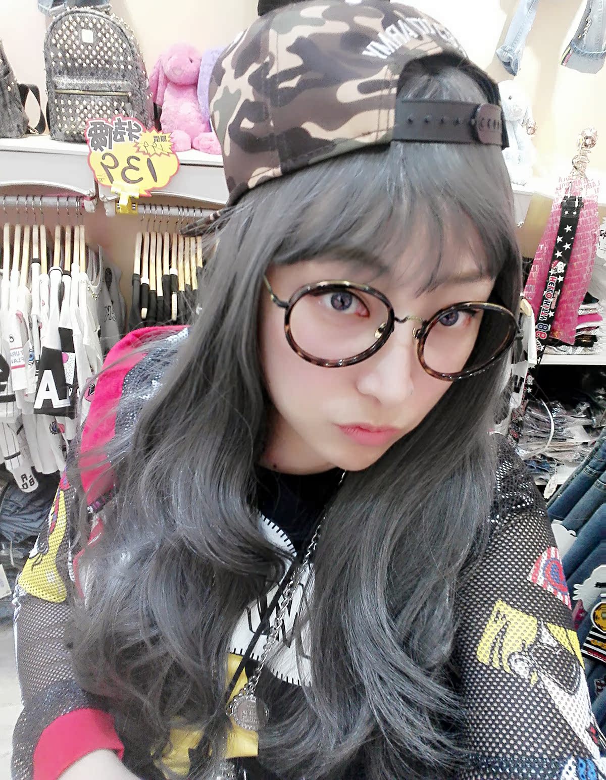 Perruque ANNA LUO  .  Les cheveux longs - Ref 2607402 Image 25