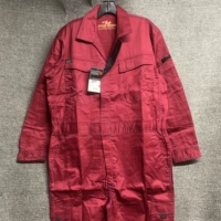 Темно -красная модель бокового кармана ноги