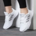 Giày nữ Adidas mùa hè 2020 giày thể thao nhẹ mới chống mài mòn giày chạy bộ thoáng khí FW6125 - Giày chạy bộ Giày chạy bộ