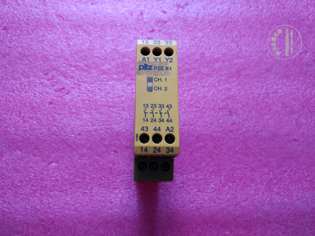 Original PILZ Pilz PZEX4 24VDC 4N O safety relay order number 774585 spot