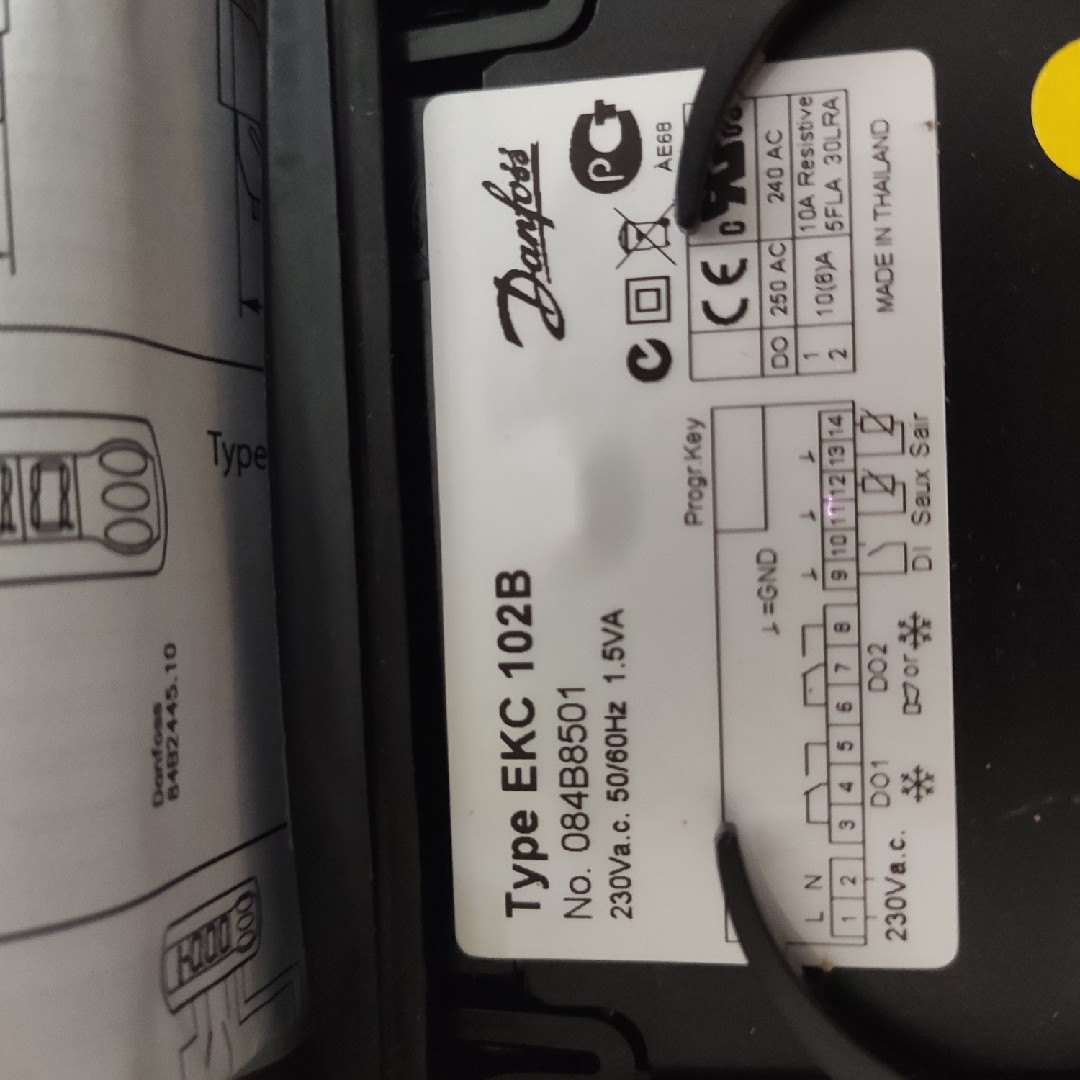 Spot Danfoss Danfoss instrumental EKC102B electronic 202 temperature-controlled instrument EKC102D controller EKC102A