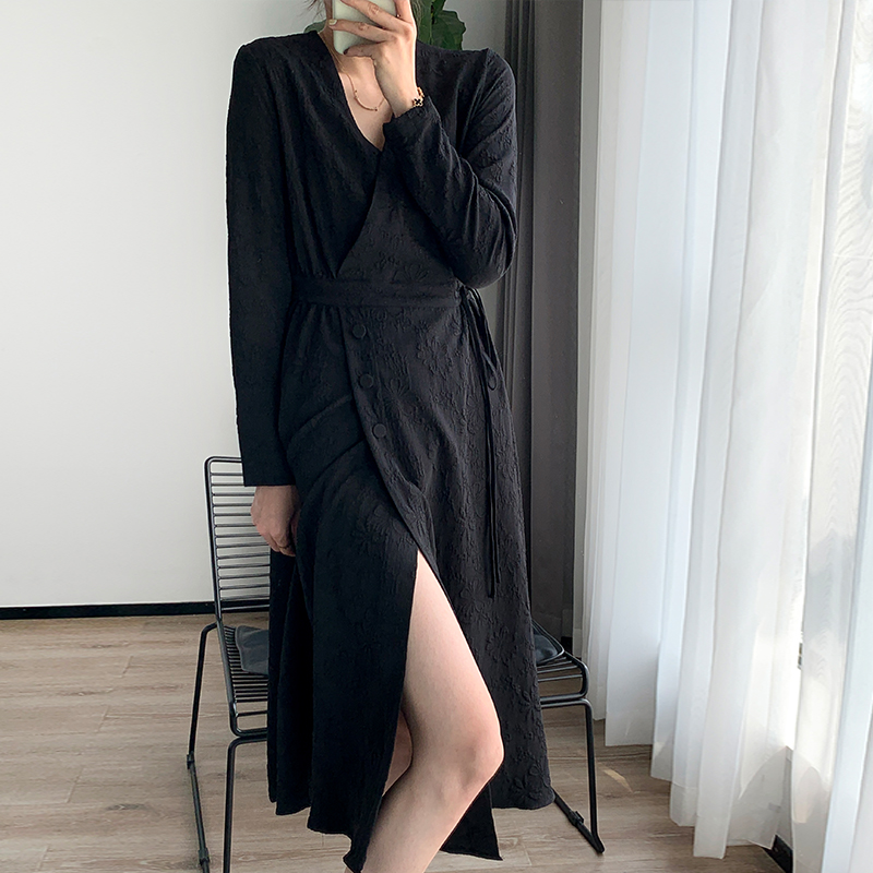 Black V Collar Dress Women Autumn Dress 2021 New Design Sensation Small Crowd Early Autumn Temperament Pure Color Ensemble Long Dress