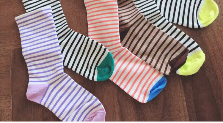 Vớ sọc rộng đầy màu sắc cho phụ nữ mùa thu và mùa đông vớ cotton Thiếu niên PS29 vớ dài