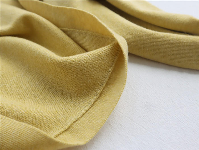 The new 2022 autumn collection of woolen knitted cardigan for women features a loose-fitting shawl with a laid-back style. It is a one-piece solid-color outerwear with a small coat pic 37