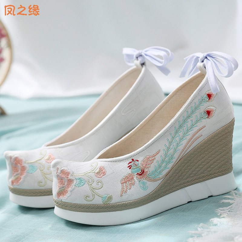 Original Ming-Style Improved Dunyun Shoes, Hanfu Shoes for Women, Ancient Style Embroidered Shoes, High-Heeled Lace-Up Pointed-Toe Cloth Shoes for Women Original Ming-Style Improved Dunyun Shoes, Hanfu Shoes for Women, Ancient Style Embroidered Shoes, High-Heeled Lace-Up Pointed-Toe Cloth Shoes for Women