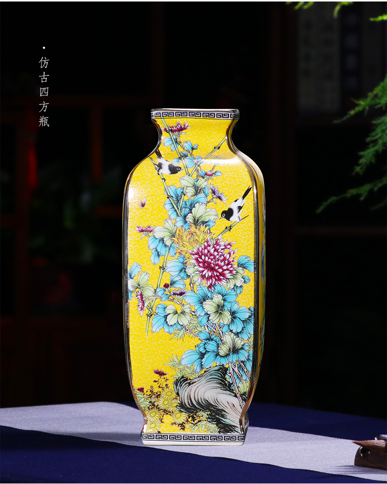 Porcelain of jingdezhen ceramics vase furnishing articles imitation qianlong antique Chinese style classical wine sitting room adornment ornament